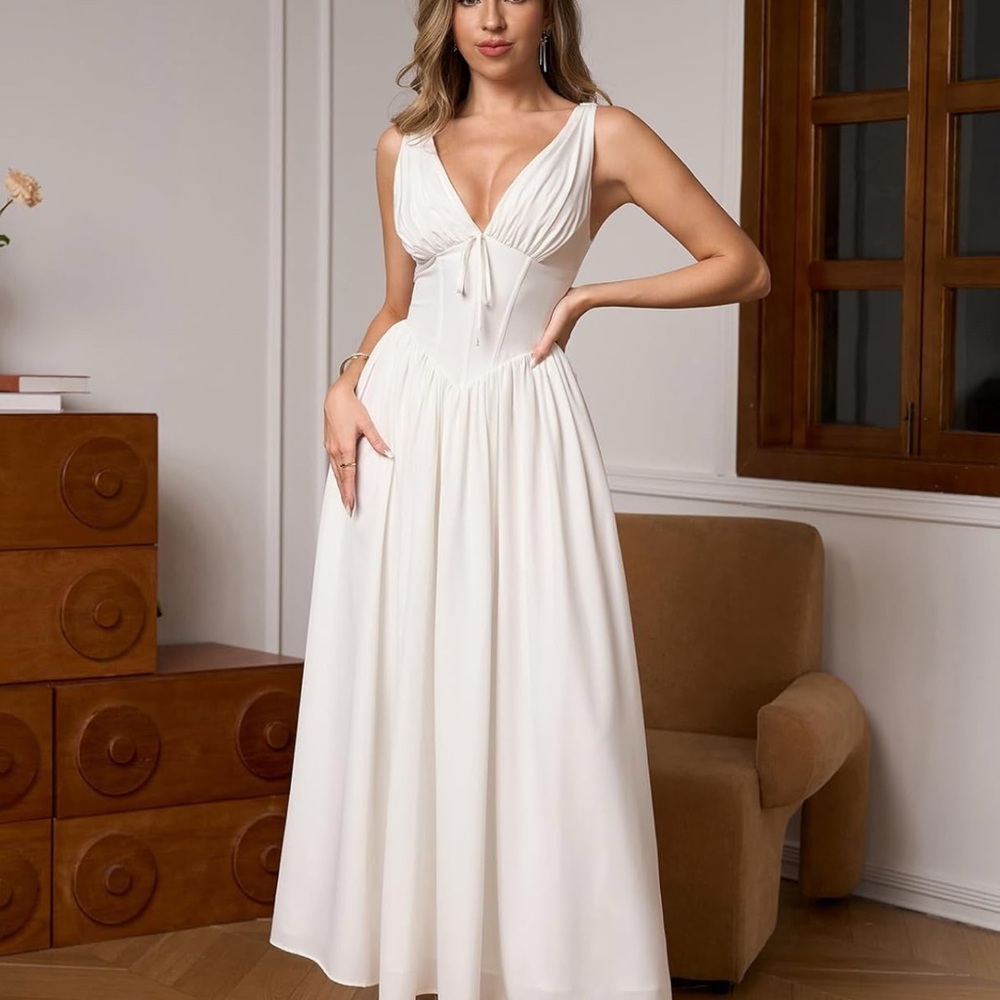 Casual White Midi Dress with Pockets